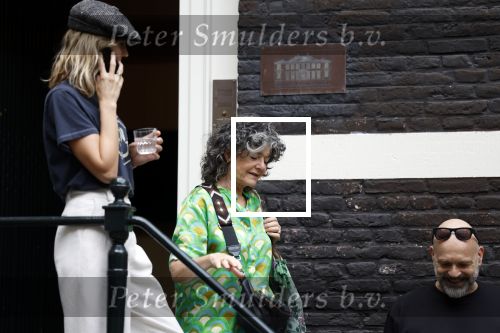 Amsterdam 10 oktober 2023
Presentatie boek moeders van Esther Goedegebuure bij het West Indisch huis. Dieuwertje Blok