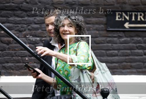 Amsterdam 10 oktober 2023
Presentatie boek moeders van Esther Goedegebuure bij het West Indisch huis. Dieuwertje Blok
