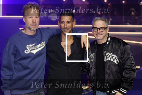 Arnhem 20 oktober 2023
Concert the streamers in het gelredome .
Deelnemers oa Susan en Freek Ronnie Flex Guus Meeuwis Nick Schilder Simon Keizer Diggy Dex Kraantje pappie Roel v Velzen Snelle Danny Vera Flemming Claude Paul de Leeuw Zoe Tauran en Frank Lammers .