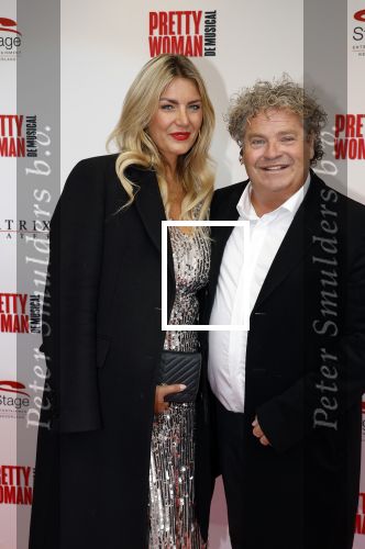 Utrecht 8 oktober 2023
Premiere Pretty Woman in het Beatrixtheater in Utrecht. Dirk Zeelenberg met vriendin Nicole de Vries