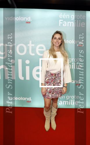 Amsterdam 10 oktober 2023
Premiere een grote familie in Tuschinski . Vidoeland gaat het uitzenden. Eline de Ruig