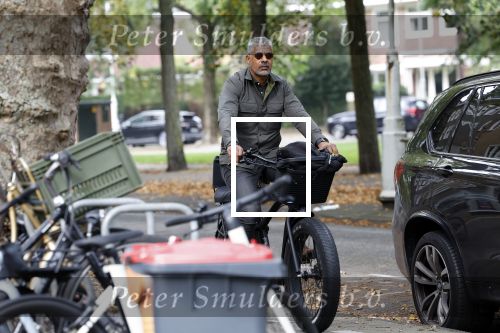 Amsterdam 2 oktober 2023
Frank Rijkaard op zijn fatbike in Amsterdam zuid