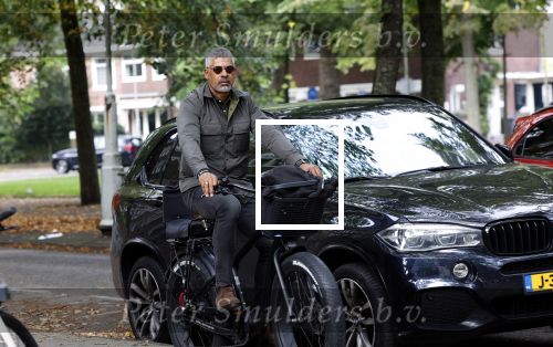 Amsterdam 2 oktober 2023
Frank Rijkaard op zijn fatbike in Amsterdam zuid