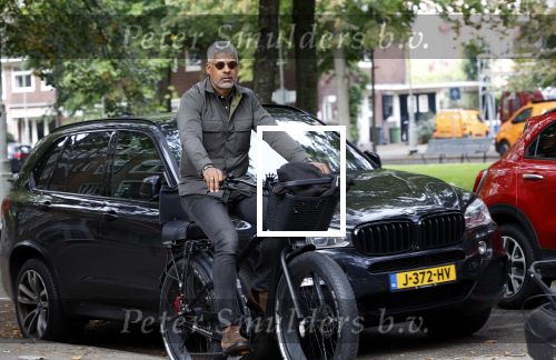 Amsterdam 2 oktober 2023
Frank Rijkaard op zijn fatbike in Amsterdam zuid