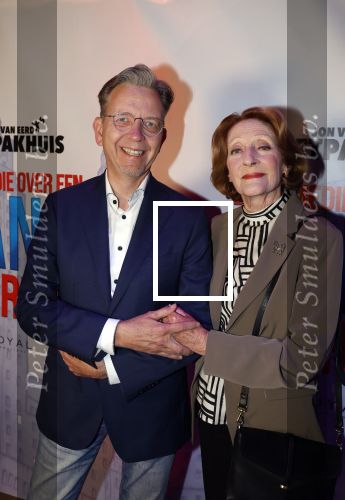 Gouda 16 oktober 2023
Premiere komedie over een bankoverval in Schouwburg Gouda. 
Gerrie v d Klei  met een kennis