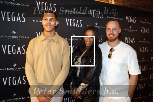 Amsterdam 28 september 2023
Premiere Hans Klok bij the Harbour Club.
Glennis Grace met haar zoon en vriend