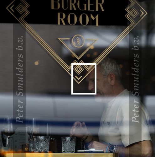 Amsterdam 11 oktober 2023
Gordon en Monique des Bouvrie lunchen bij de burger Room en gaan daarna samen naar de pc hooftstraat.