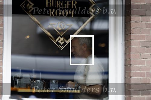 Amsterdam 11 oktober 2023
Gordon en Monique des Bouvrie lunchen bij de burger Room en gaan daarna samen naar de pc hooftstraat.