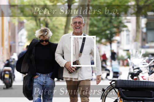 Amsterdam 11 oktober 2023
Gordon en Monique des Bouvrie lunchen bij de burger Room en gaan daarna samen naar de pc hooftstraat.