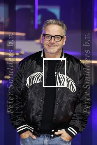 Arnhem 20 oktober 2023
Concert the streamers in het gelredome .
Deelnemers oa Susan en Freek Ronnie Flex Guus Meeuwis Nick Schilder Simon Keizer Diggy Dex Kraantje pappie Roel v Velzen Snelle Danny Vera Flemming Claude Paul de Leeuw Zoe Tauran en Frank Lammers .
