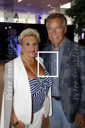Hilversum 7 oktober 2023
Presentatie nieuwe magazine van Nicole des Bouvrie bij  Theater Gooiland. hanny en Ton Veerkamp