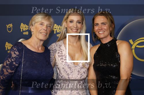 Amsterdam 12 oktober 2023
Televizierring 2023 in Carre .
Helene Hendriks met moeder en vriendin
