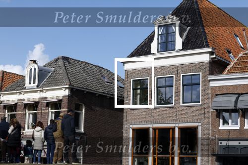 Omgeving Amsterdam 14 oktober 2023
Igone de Jongh heeft een nieuw huis na haar scheiding van Thijs Romer . Igone laat allebei de honden uit.
