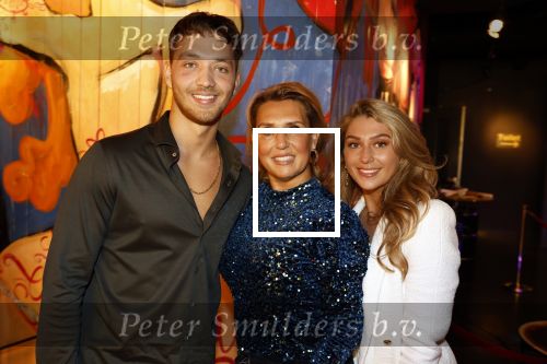 Amsterdam 28 september 2023
Premiere Hans Klok bij the Harbour Club.
Jenny de Munk met zoon en dochter