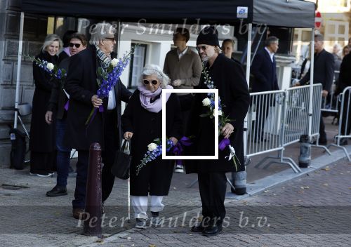 Amsterdam, 17 Oktober 2023
Afscheid Danielle v t Schip
Jeroen Krabbe met vrouw en zoons Martijn Krabbe en Jasper Krabbe