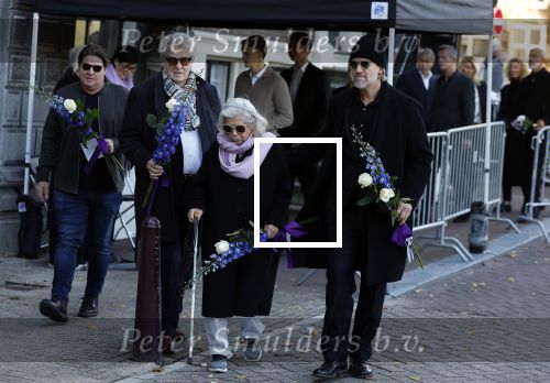 Amsterdam, 17 Oktober 2023
Afscheid Danielle v t Schip
Jeroen Krabbe met vrouw en zoons Martijn Krabbe en Jasper Krabbe