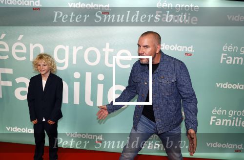 Amsterdam 10 oktober 2023
Premiere een grote familie in Tuschinski . Vidoeland gaat het uitzenden. Jeroen v Koningsbrugge