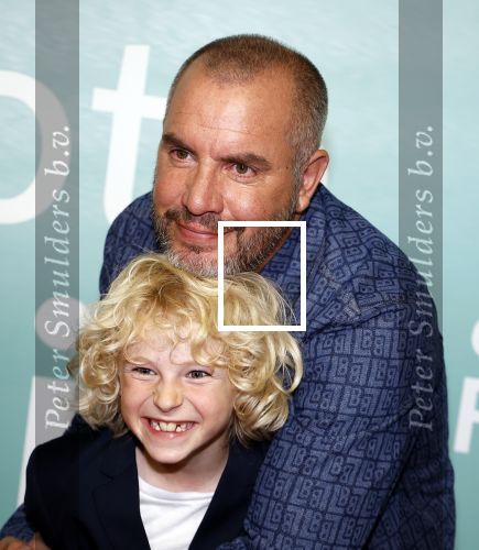 Amsterdam 10 oktober 2023
Premiere een grote familie in Tuschinski . Vidoeland gaat het uitzenden. Jeroen v Koningsbrugge