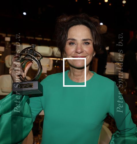 Amsterdam 12 oktober 2023
Televizierring 2023 in Carre .
Jet de Nijs kreeg de prijs voor het mooiste tv moment van het jaar gedraaid bij optreden van haar man Rob de Nijs .