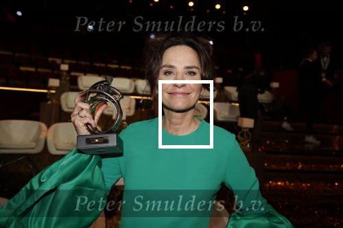 Amsterdam 12 oktober 2023
Televizierring 2023 in Carre .
Jet de Nijs kreeg de prijs voor het mooiste tv moment van het jaar gedraaid bij optreden van haar man Rob de Nijs .