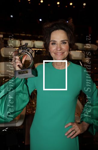 Amsterdam 12 oktober 2023
Televizierring 2023 in Carre .
Jet de Nijs kreeg de prijs voor het mooiste tv moment van het jaar gedraaid bij optreden van haar man Rob de Nijs .