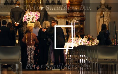 Amsterdam, 17 Oktober 2023
Afscheid Danielle v t Schip
Johnny de Mol en Anouk de Mol