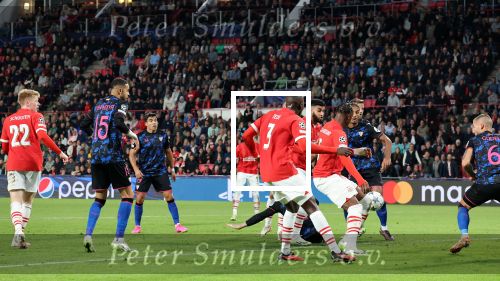 Eindhoven, 3 Oktober 2023
Championsleague PSV-Sevilla, eindstand 2-2
Jordan Teze scoort 2-2
Jordan Teze Armel Bella-Kotchap Ismael Salbari Nemanja Gudelj Ricardo Pepi Luuk de Jong Youssef En-Nesyri en Sergio Ramos