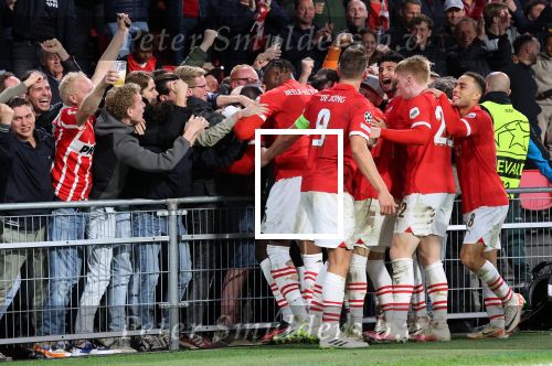 Eindhoven, 3 Oktober 2023
Championsleague PSV-Sevilla, eindstand 2-2
Jordan Teze scoort 2-2  met Armel Bella-Kotchap Noa Lang Luuk de Jong Sergino Dest en Jerdy Schouten