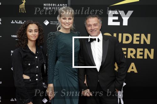 Utrecht 29 september 2023
Uitreiking gouden kalveren in de schouwburg van Utrecht. Jurgen Smit en Marit v Bohemen en haar dochter