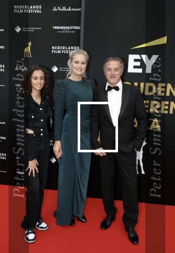 Utrecht 29 september 2023
Uitreiking gouden kalveren in de schouwburg van Utrecht. Jurgen Smit en Marit v Bohemen en haar dochter