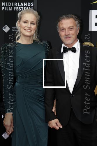 Utrecht 29 september 2023
Uitreiking gouden kalveren in de schouwburg van Utrecht. Jurgen Smit en Marit v Bohemen en haar dochter