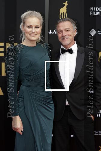 Utrecht 29 september 2023
Uitreiking gouden kalveren in de schouwburg van Utrecht. Jurgen Smit en Marit v Bohemen en haar dochter
