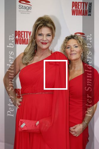 Utrecht 8 oktober 2023
Premiere Pretty Woman in het Beatrixtheater in Utrecht. Justine Marcella met haar zus