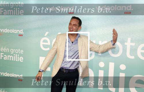 Amsterdam 10 oktober 2023
Premiere een grote familie in Tuschinski . Vidoeland gaat het uitzenden. Kees de Bever ket goede kennis Nienke v Manen