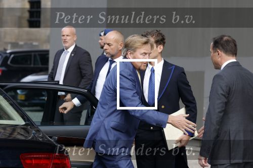 Amsterdam 5 oktober 2023
Koning Willem Alexander arriveert bij koninklijk paleis op de dam en staat de pers te woord ivm lidsmaatschap Prins Bernhard aan partij van Adolf Hitler