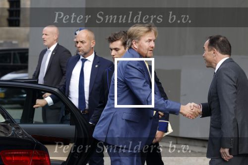 Amsterdam 5 oktober 2023
Koning Willem Alexander arriveert bij koninklijk paleis op de dam en staat de pers te woord ivm lidsmaatschap Prins Bernhard aan partij van Adolf Hitler