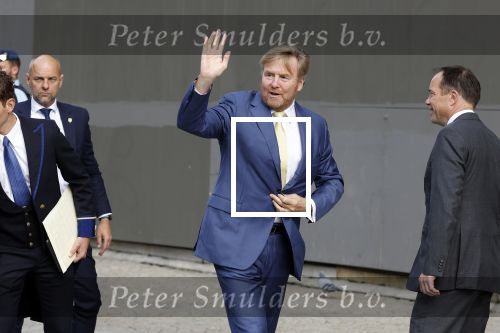 Amsterdam 5 oktober 2023
Koning Willem Alexander arriveert bij koninklijk paleis op de dam en staat de pers te woord ivm lidsmaatschap Prins Bernhard aan partij van Adolf Hitler