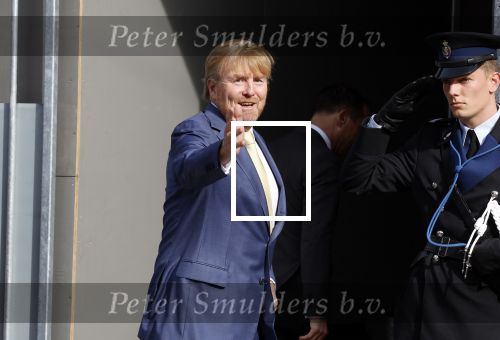 Amsterdam 5 oktober 2023
Koning Willem Alexander arriveert bij koninklijk paleis op de dam en staat de pers te woord ivm lidsmaatschap Prins Bernhard aan partij van Adolf Hitler