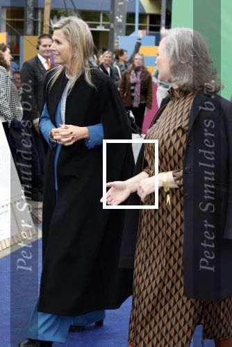 Eindhoven 26 oktober 2023
Koningin Maxima op bezok bij de dutch design week in Eindhoven . Maxima had haar goede vriendin Mariska Dietz mee genomen . Mariska Heeft paleis huis Den Bosch ingericht .