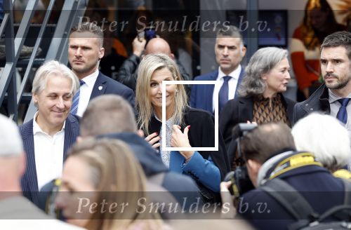 Eindhoven 26 oktober 2023
Koningin Maxima op bezok bij de dutch design week in Eindhoven . Maxima had haar goede vriendin Mariska Dietz mee genomen . Mariska Heeft paleis huis Den Bosch ingericht .
