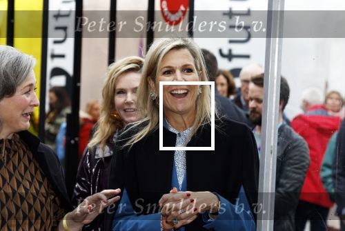 Eindhoven 26 oktober 2023
Koningin Maxima op bezok bij de dutch design week in Eindhoven . Maxima had haar goede vriendin Mariska Dietz mee genomen . Mariska Heeft paleis huis Den Bosch ingericht .