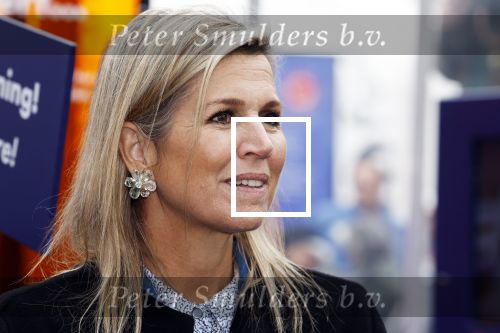 Eindhoven 26 oktober 2023
Koningin Maxima op bezok bij de dutch design week in Eindhoven . Maxima had haar goede vriendin Mariska Dietz mee genomen . Mariska Heeft paleis huis Den Bosch ingericht .