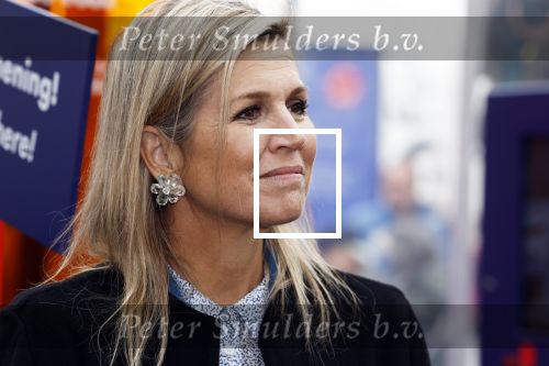 Eindhoven 26 oktober 2023
Koningin Maxima op bezok bij de dutch design week in Eindhoven . Maxima had haar goede vriendin Mariska Dietz mee genomen . Mariska Heeft paleis huis Den Bosch ingericht .