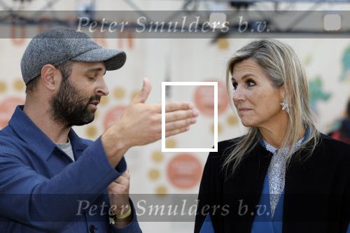 Eindhoven 26 oktober 2023
Koningin Maxima op bezok bij de dutch design week in Eindhoven . Maxima had haar goede vriendin Mariska Dietz mee genomen . Mariska Heeft paleis huis Den Bosch ingericht .