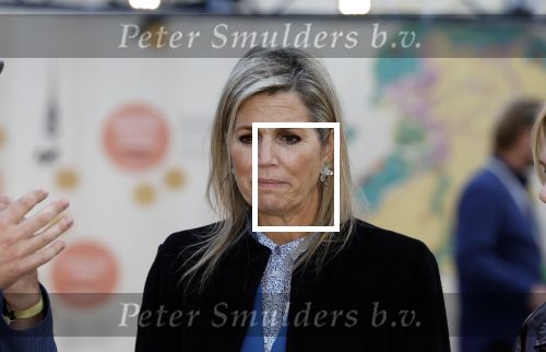 Eindhoven 26 oktober 2023
Koningin Maxima op bezok bij de dutch design week in Eindhoven . Maxima had haar goede vriendin Mariska Dietz mee genomen . Mariska Heeft paleis huis Den Bosch ingericht .