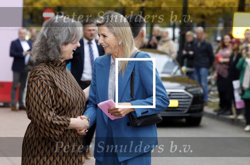 Eindhoven 26 oktober 2023
Koningin Maxima op bezok bij de dutch design week in Eindhoven . Maxima had haar goede vriendin Mariska Dietz mee genomen . Mariska Heeft paleis huis Den Bosch ingericht .