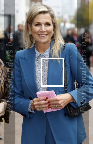 Eindhoven 26 oktober 2023
Koningin Maxima op bezok bij de dutch design week in Eindhoven . Maxima had haar goede vriendin Mariska Dietz mee genomen . Mariska Heeft paleis huis Den Bosch ingericht .