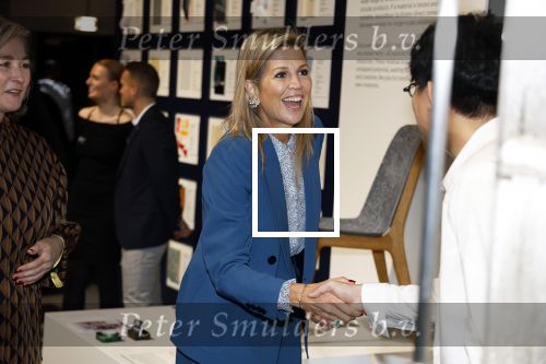 Eindhoven 26 oktober 2023
Koningin Maxima op bezok bij de dutch design week in Eindhoven . Maxima had haar goede vriendin Mariska Dietz mee genomen . Mariska Heeft paleis huis Den Bosch ingericht .