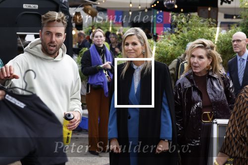 Eindhoven 26 oktober 2023
Koningin Maxima op bezok bij de dutch design week in Eindhoven . Maxima had haar goede vriendin Mariska Dietz mee genomen . Mariska Heeft paleis huis Den Bosch ingericht . Jochem Goedhals