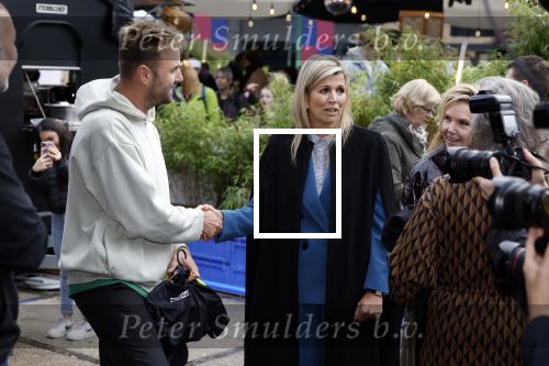 Eindhoven 26 oktober 2023
Koningin Maxima op bezok bij de dutch design week in Eindhoven . Maxima had haar goede vriendin Mariska Dietz mee genomen . Mariska Heeft paleis huis Den Bosch ingericht . Jochem Goedhals